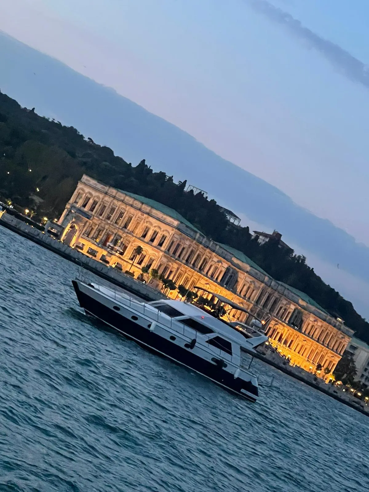 Private Yacht Tour 4 Hours