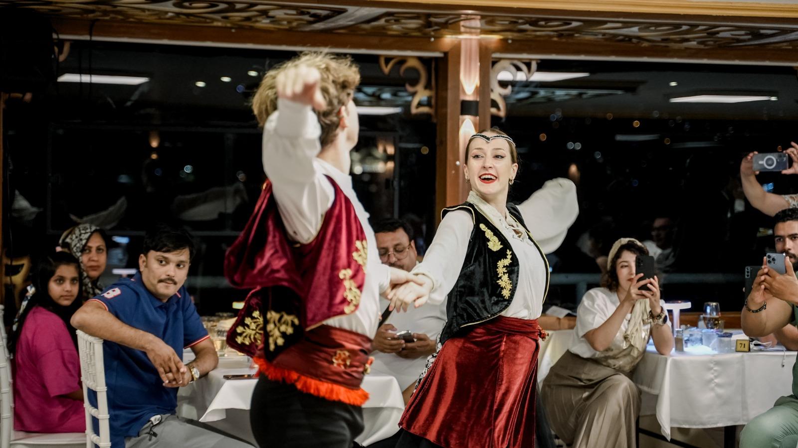 New Year Dinner Cruise (Middle Area Table) with Transfers