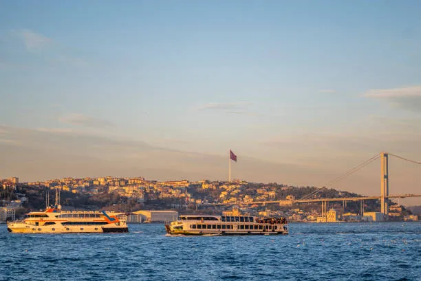 BOSPHORUS LUNCH CRUİSE