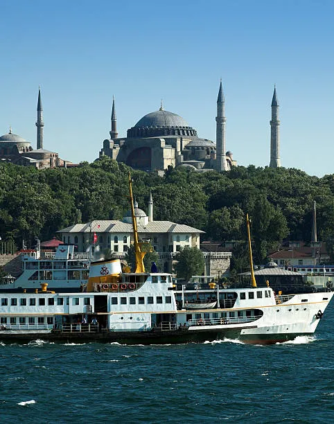 BOSPHORUS LUNCH CRUİSE