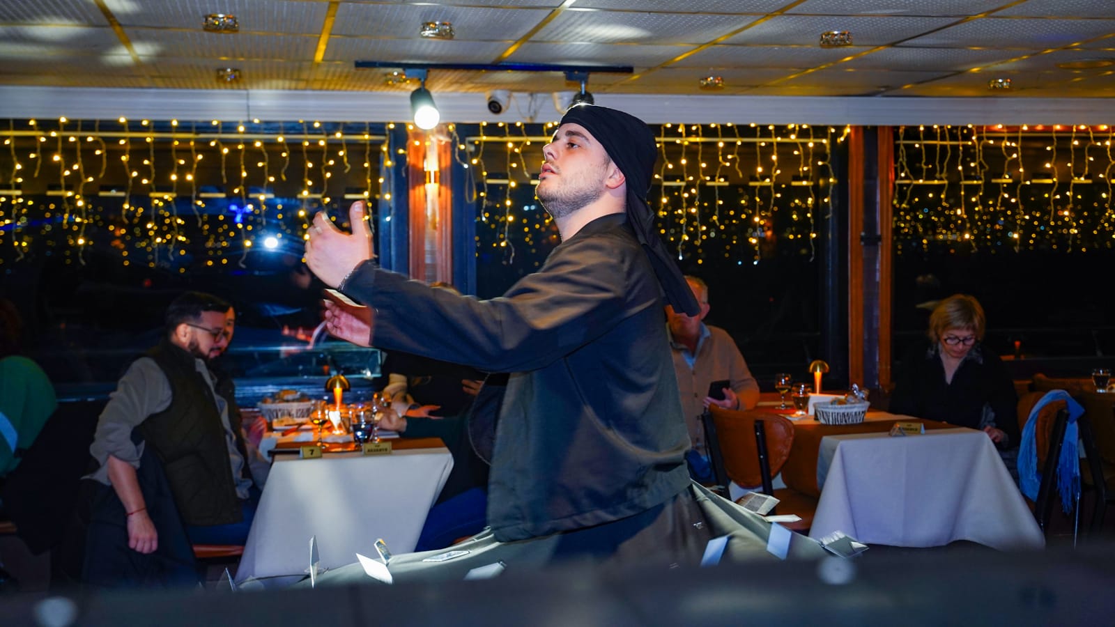 MIDDLE AREA PRİVATE TABLE WİTH ALCOHOL (Meeting Point)