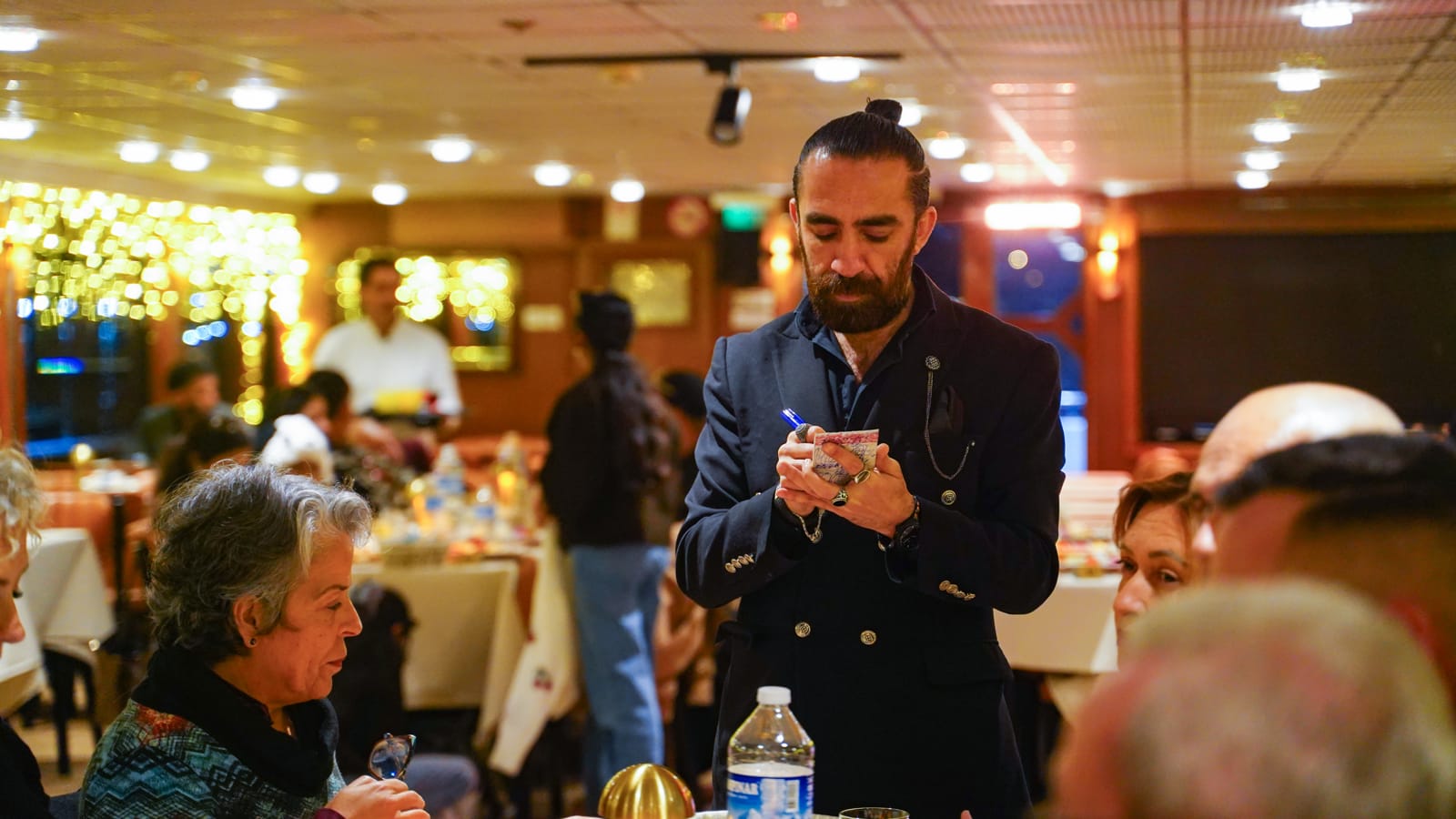 MIDDLE AREA PRİVATE TABLE WİTH ALCOHOL (Meeting Point)