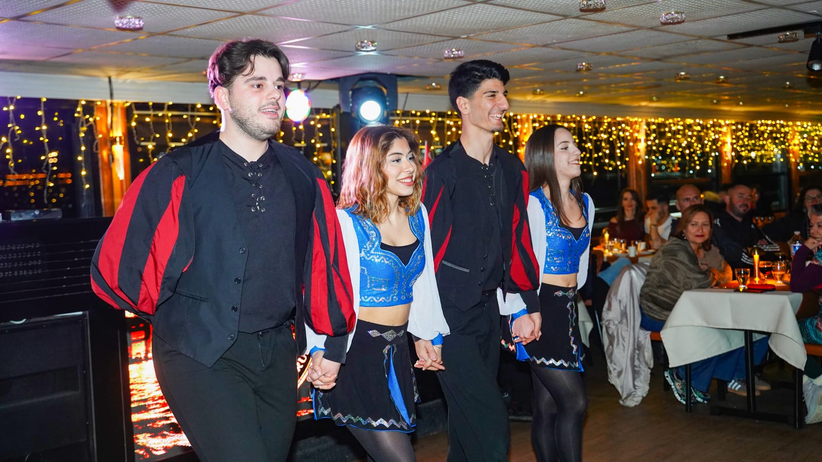 MIDDLE AREA PRİVATE TABLE NO ALCOHOL (Meeting Point)