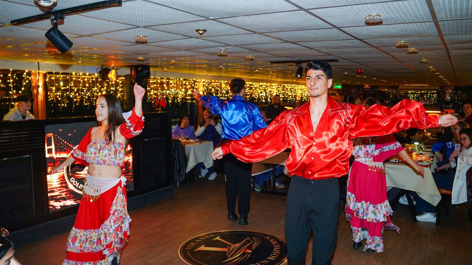 MIDDLE AREA PRİVATE TABLE WİTH ALCOHOL + Pickup&Drop off