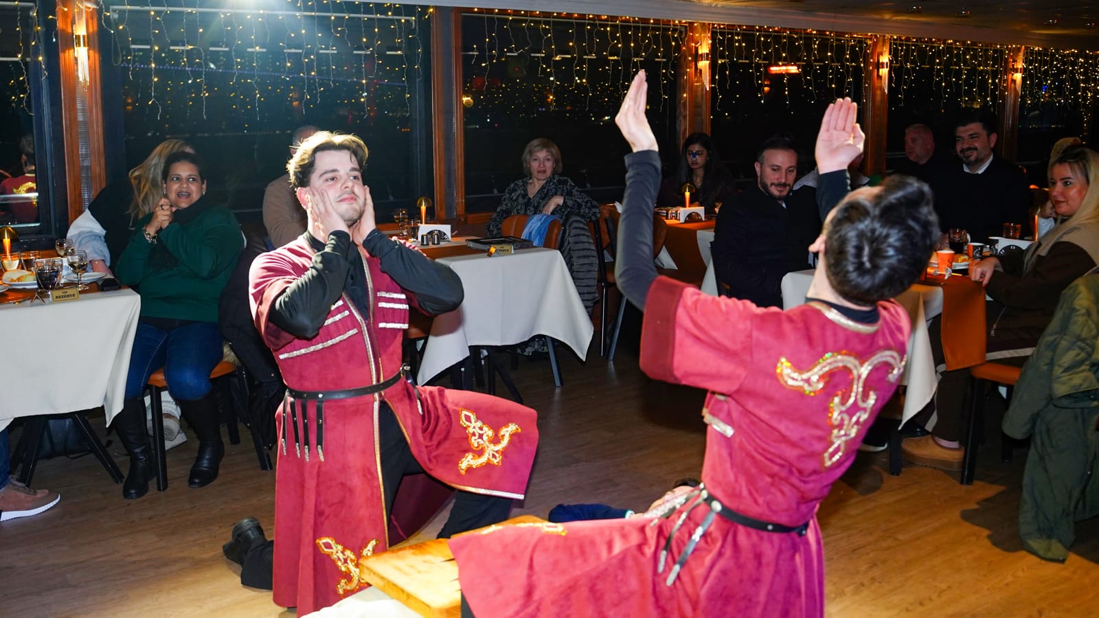 VIP PRİVATE TABLE NO ALCOHOL (Meeting Point)