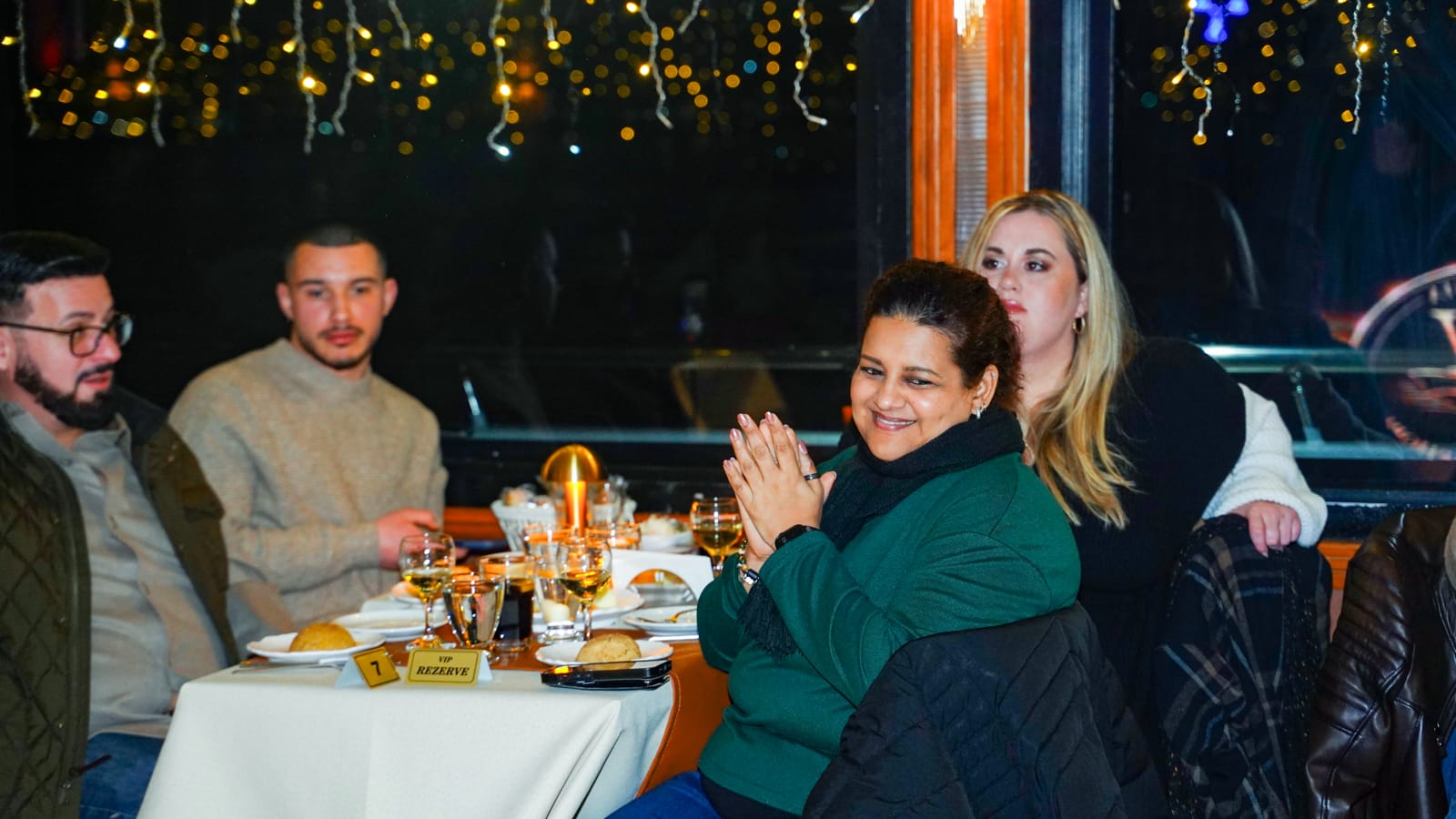 VIP PRİVATE TABLE NO ALCOHOL (Meeting Point)