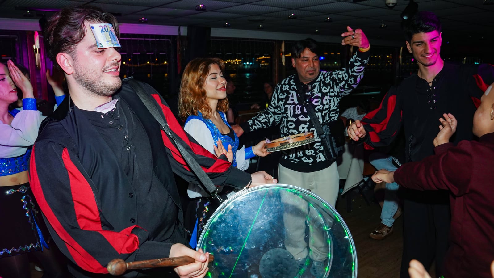 VIP PRİVATE TABLE NO ALCOHOL + Pick up&Drop off